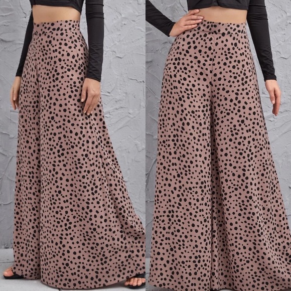 Dalmatian Wide Leg Pants - Picture 2 of 3